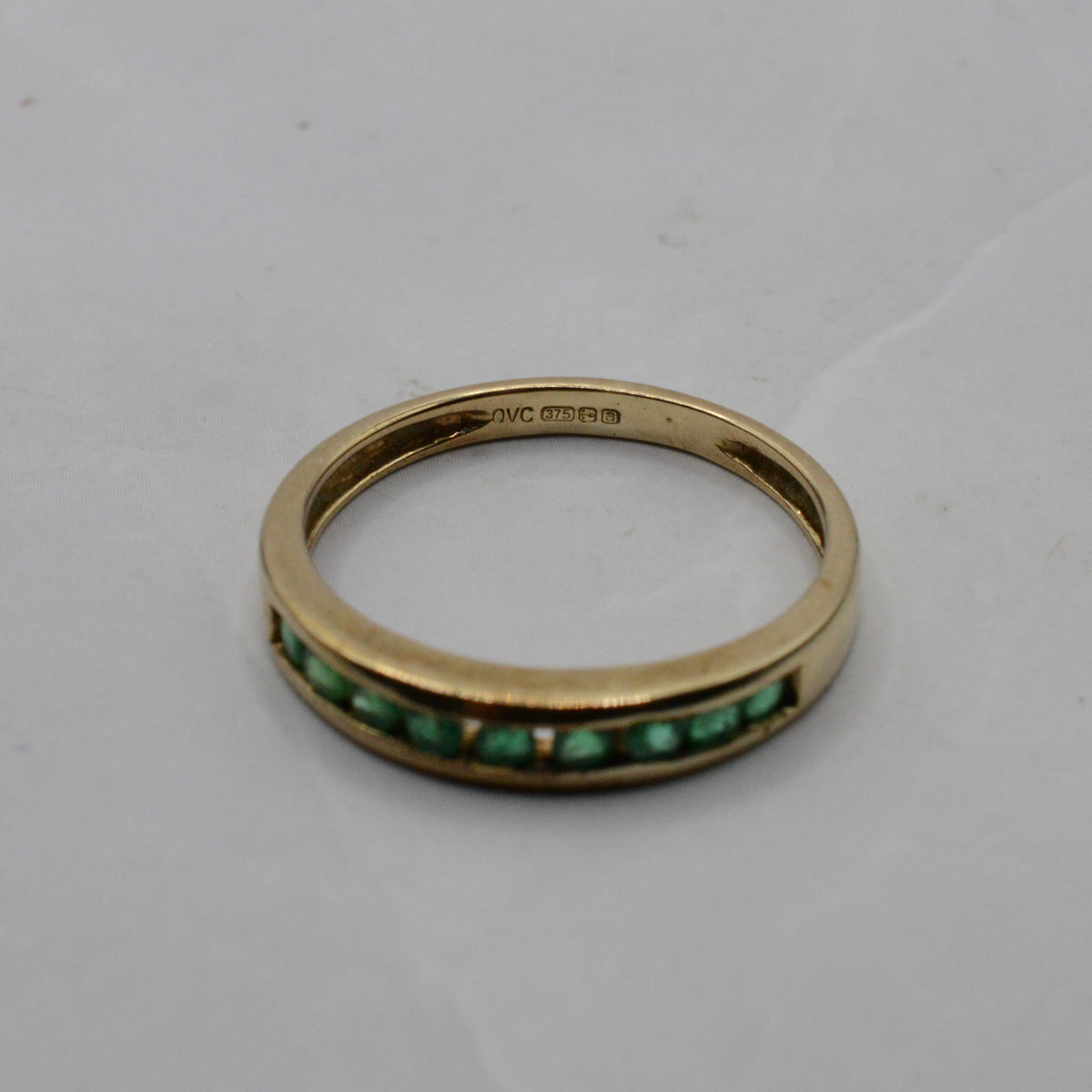 Y2K 9ct Gold Emerald Half-Eternity Ring