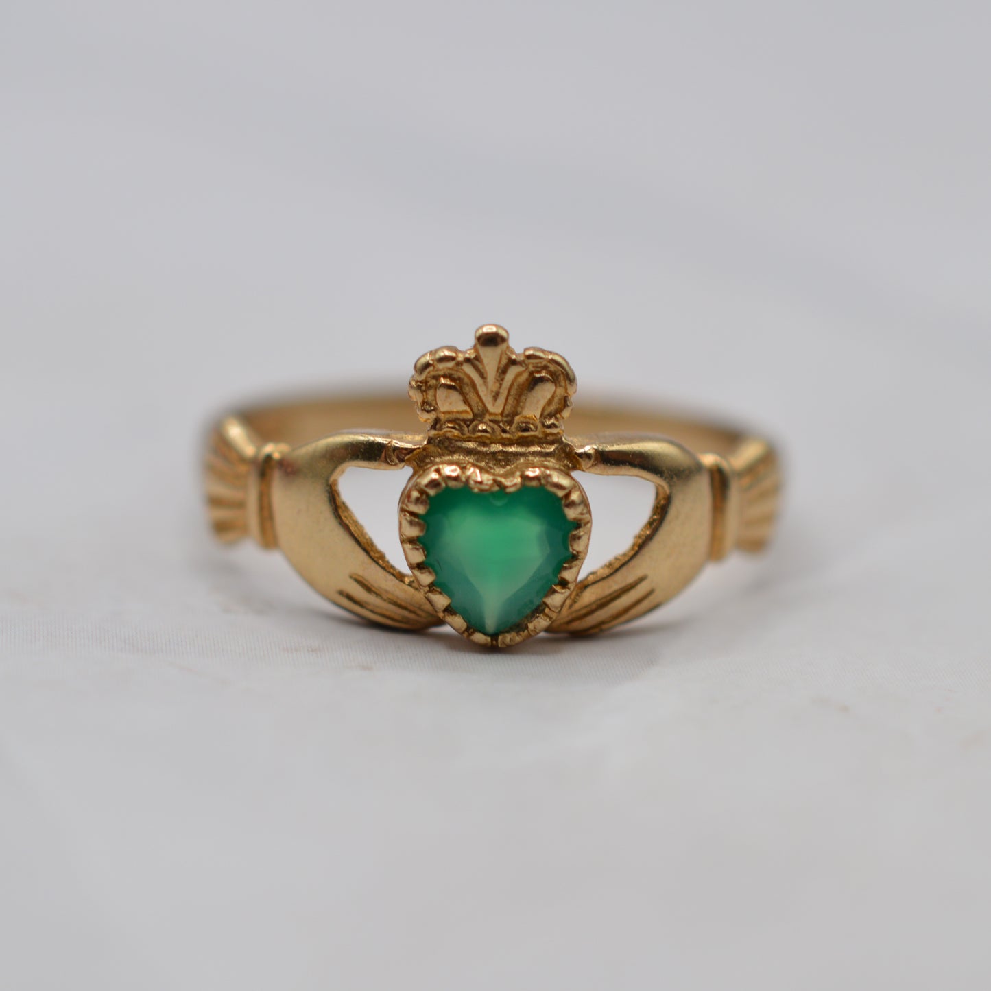 9ct Gold Emerald Claddagh Ring