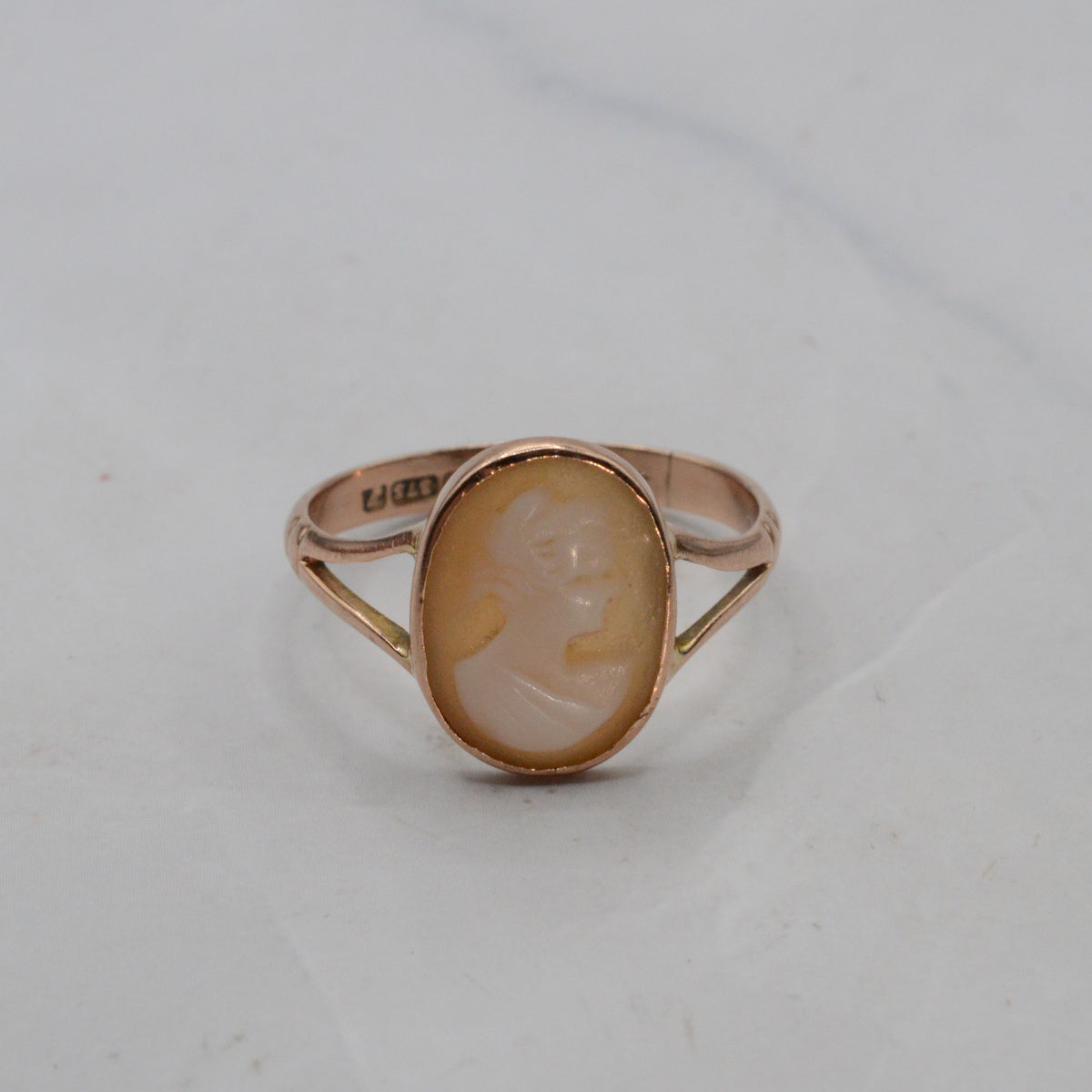 1918 Antique 9ct Gold Cameo Ring
