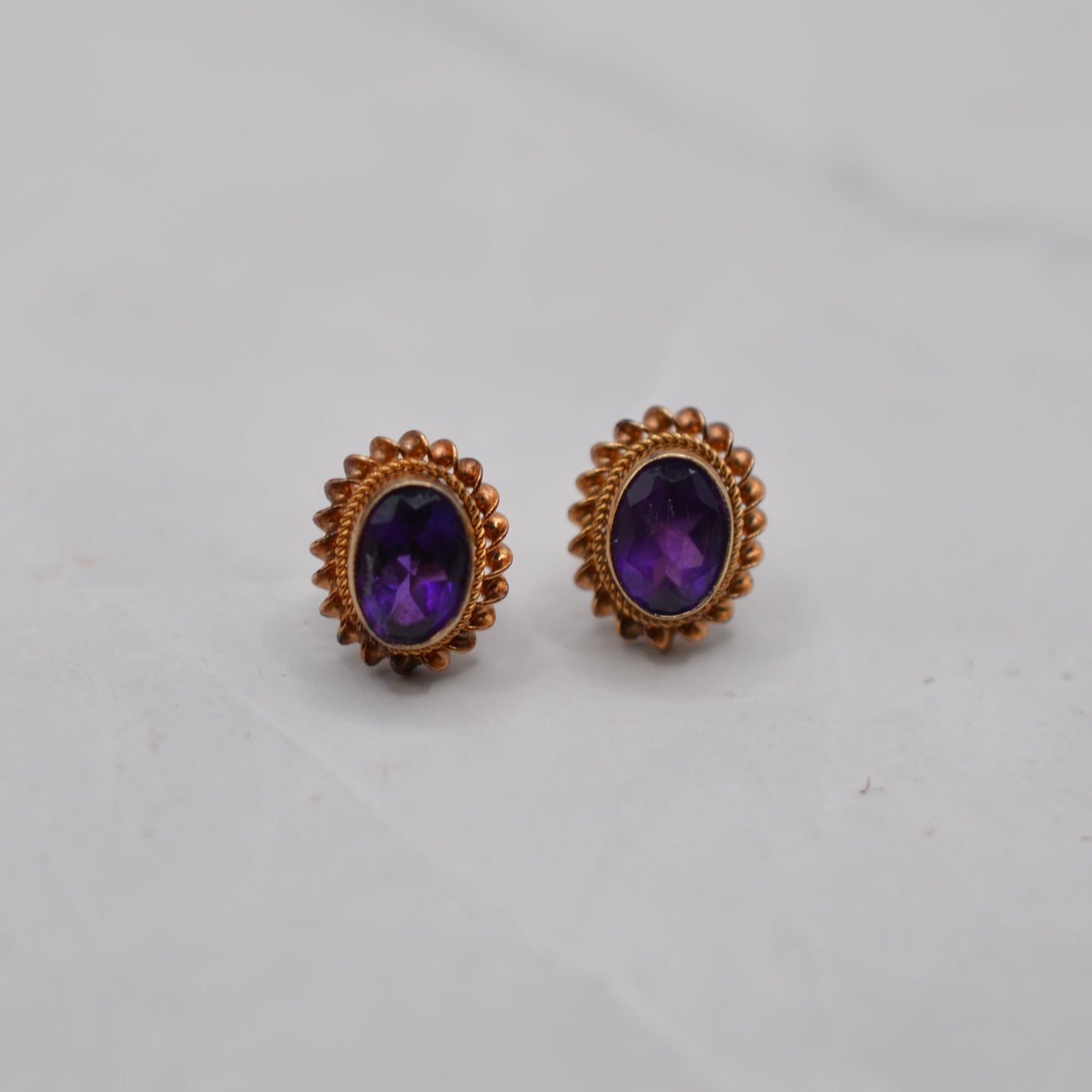 9ct Gold Amethyst Stud Earrings with Rope-Twist Border
