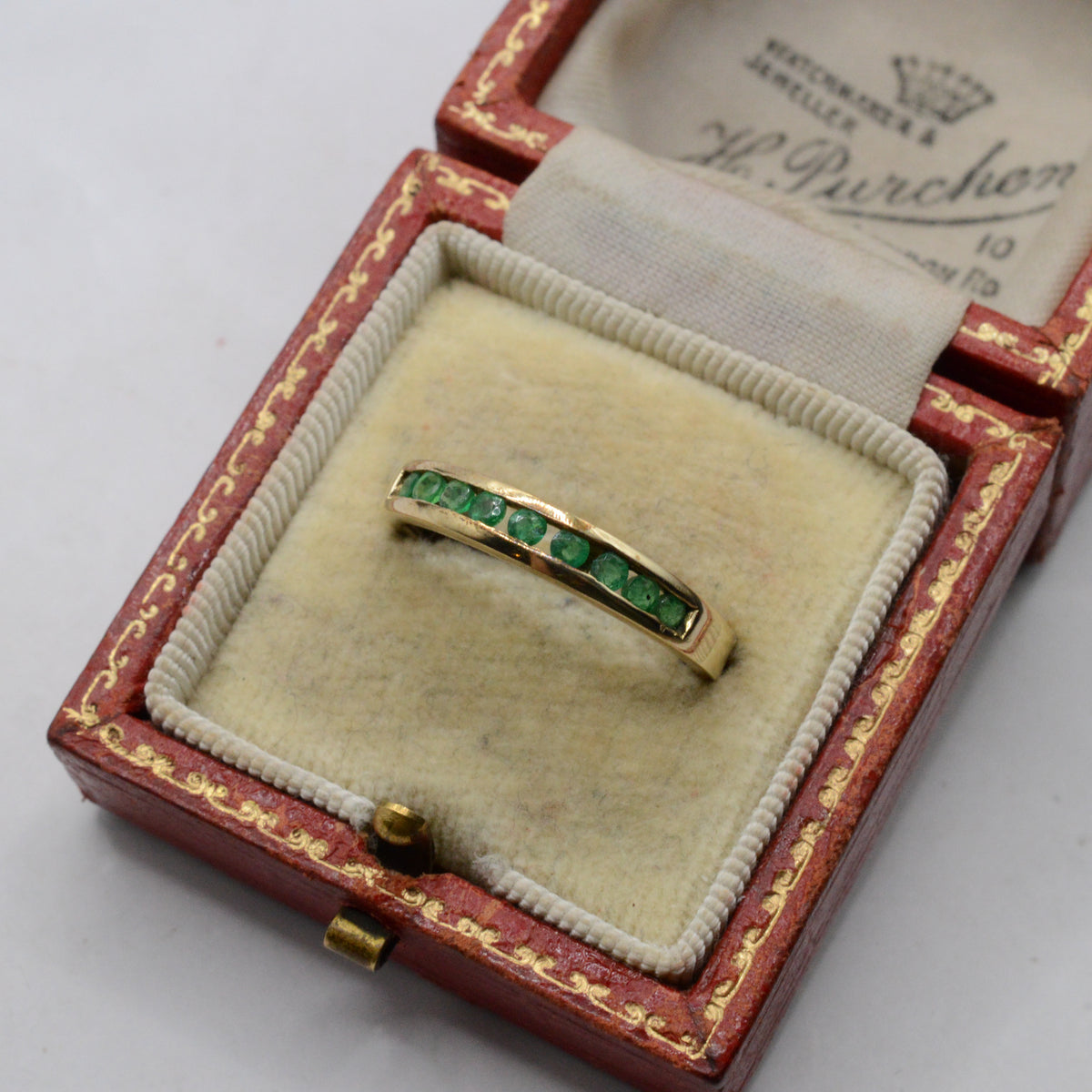 Y2K 9ct Gold Emerald Half-Eternity Ring