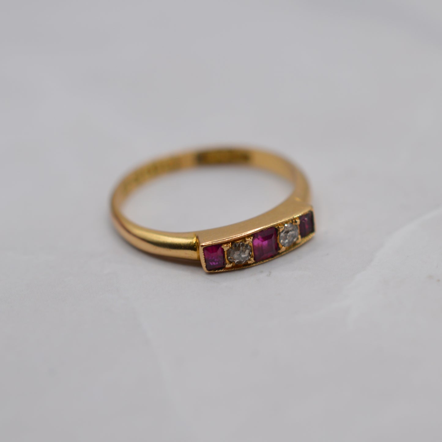 Antique Edwardian 1906 18ct Gold Ruby & Diamond Five-Stone Ring