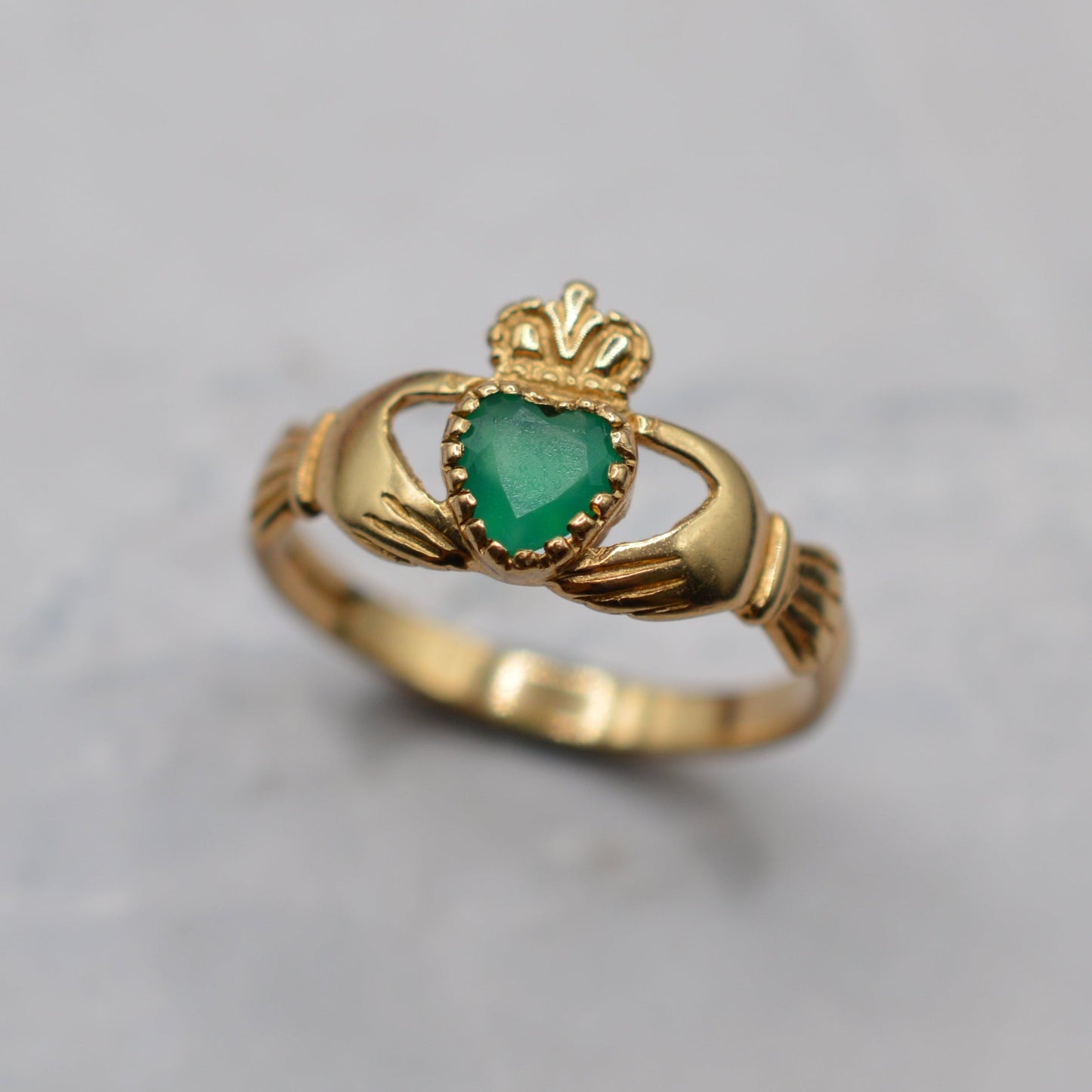 9ct Gold Emerald Claddagh Ring