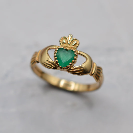 9ct Gold Emerald Claddagh Ring