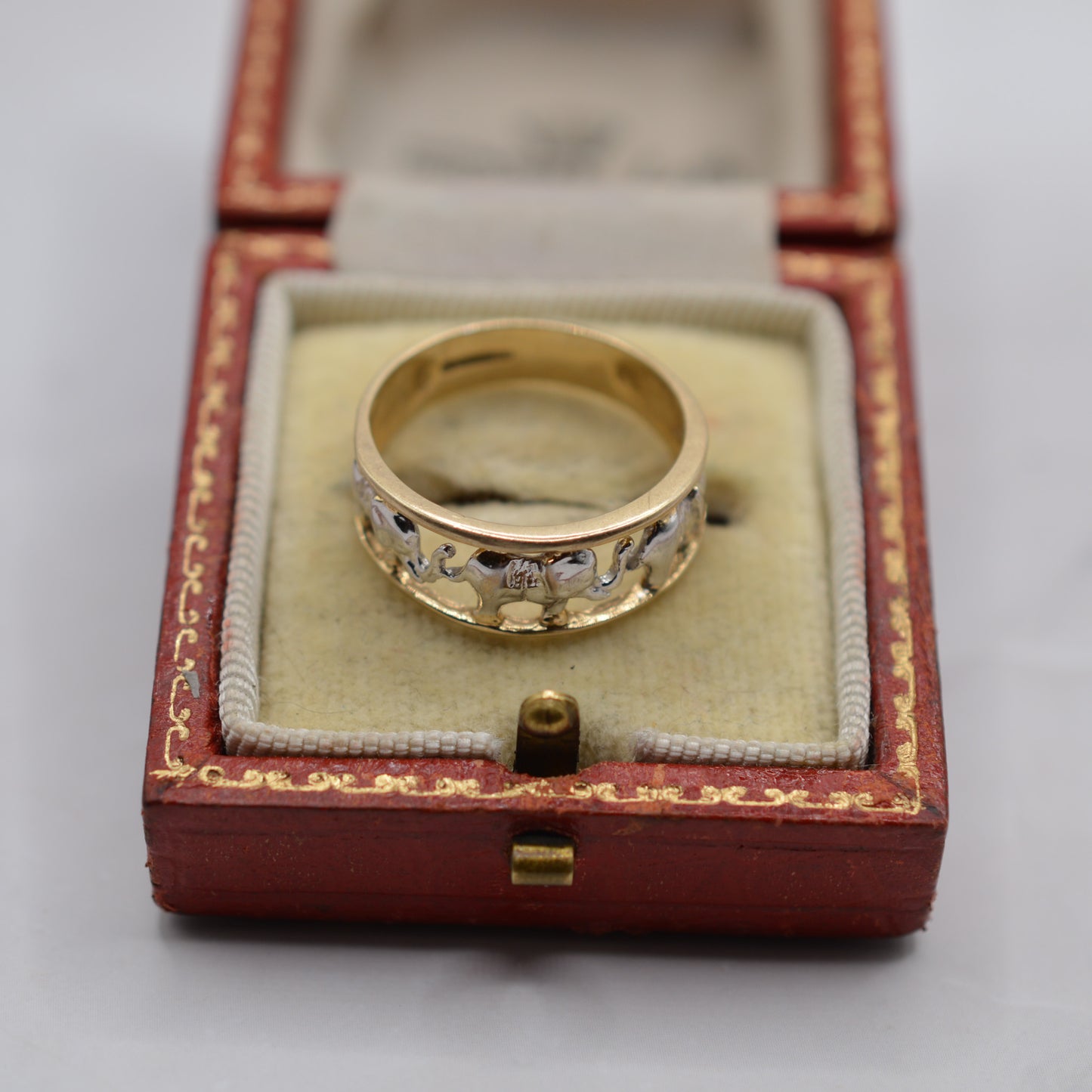 1990s 9ct Gold Elephant Ring