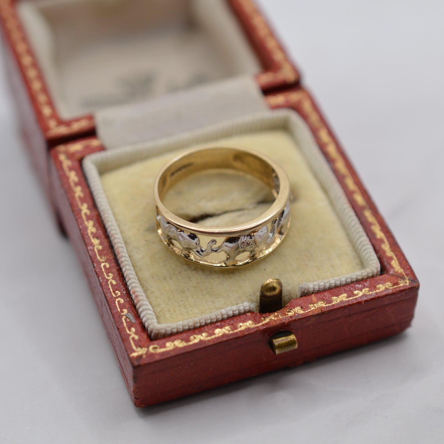 1990s 9ct Gold Elephant Ring
