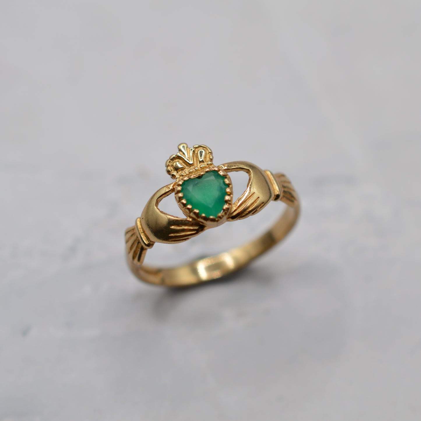 9ct Gold Emerald Claddagh Ring