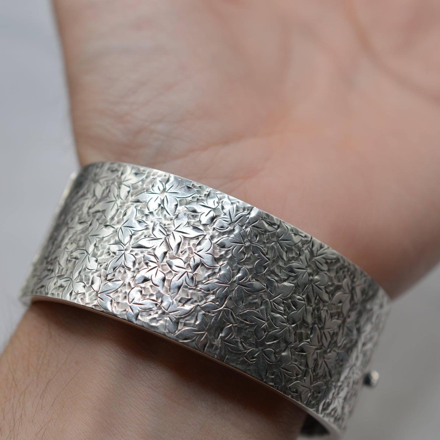 Antique Victorian Silver Ivy Foliate Bangle