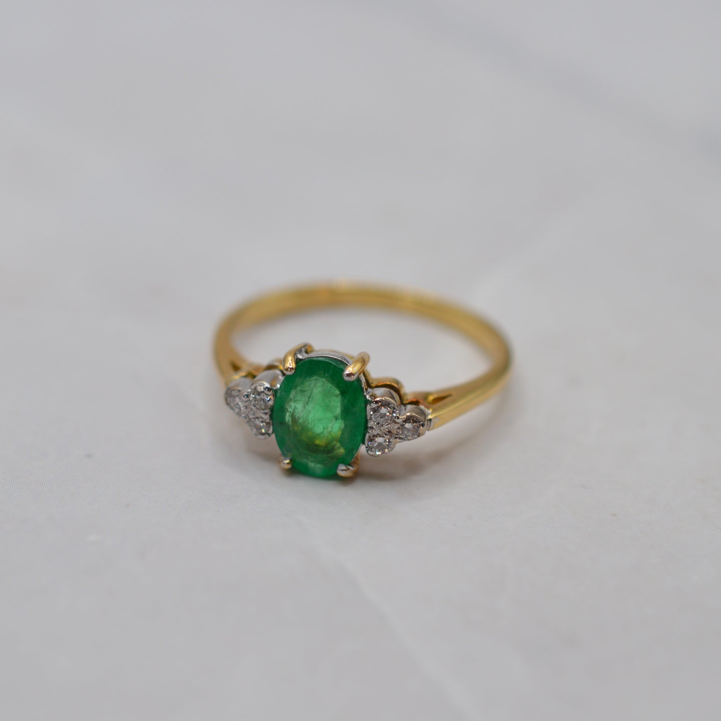 1990s 18ct Gold Emerald & Diamond Ring
