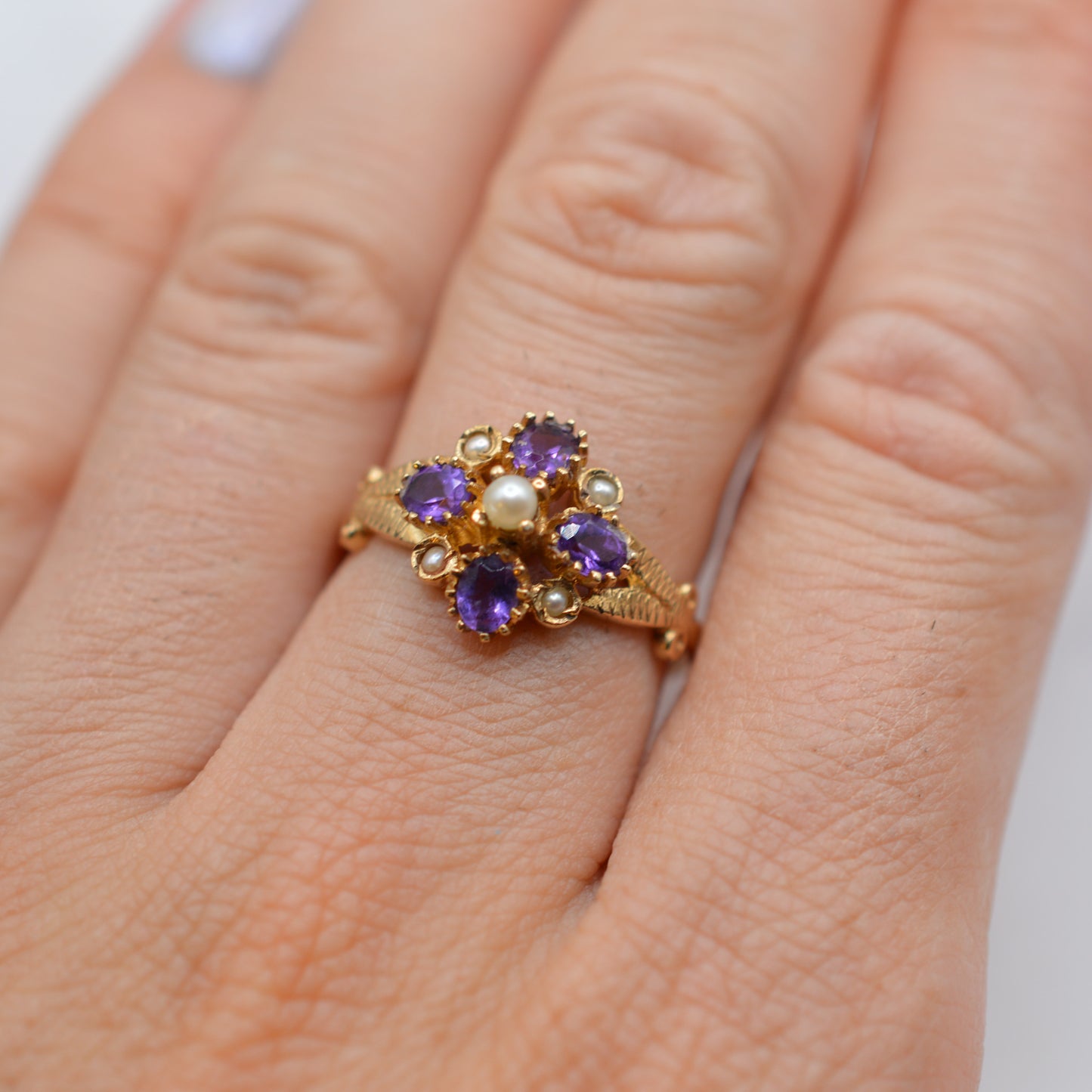 9ct Gold Amethyst & Pearl Cluster Ring