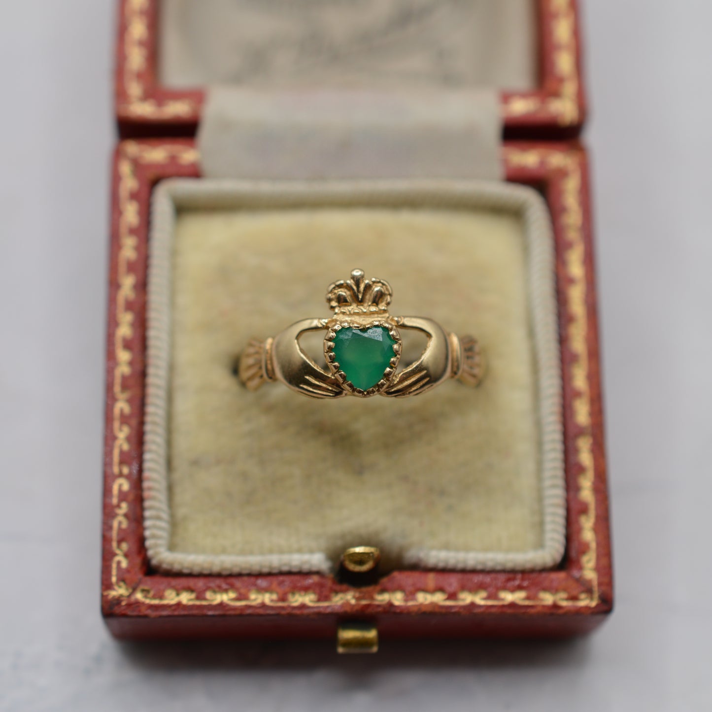 9ct Gold Emerald Claddagh Ring