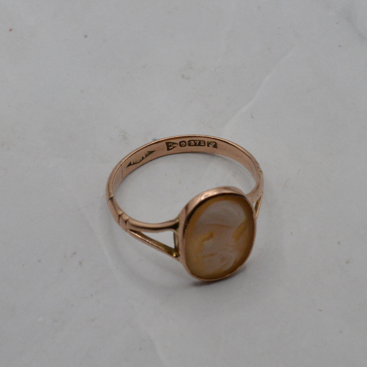 1918 Antique 9ct Gold Cameo Ring