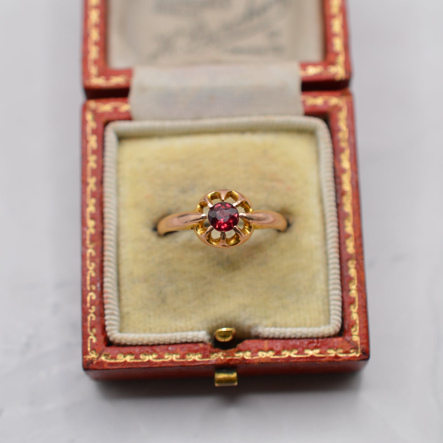 Antique 1916 9ct Rose Gold Garnet Solitaire Ring