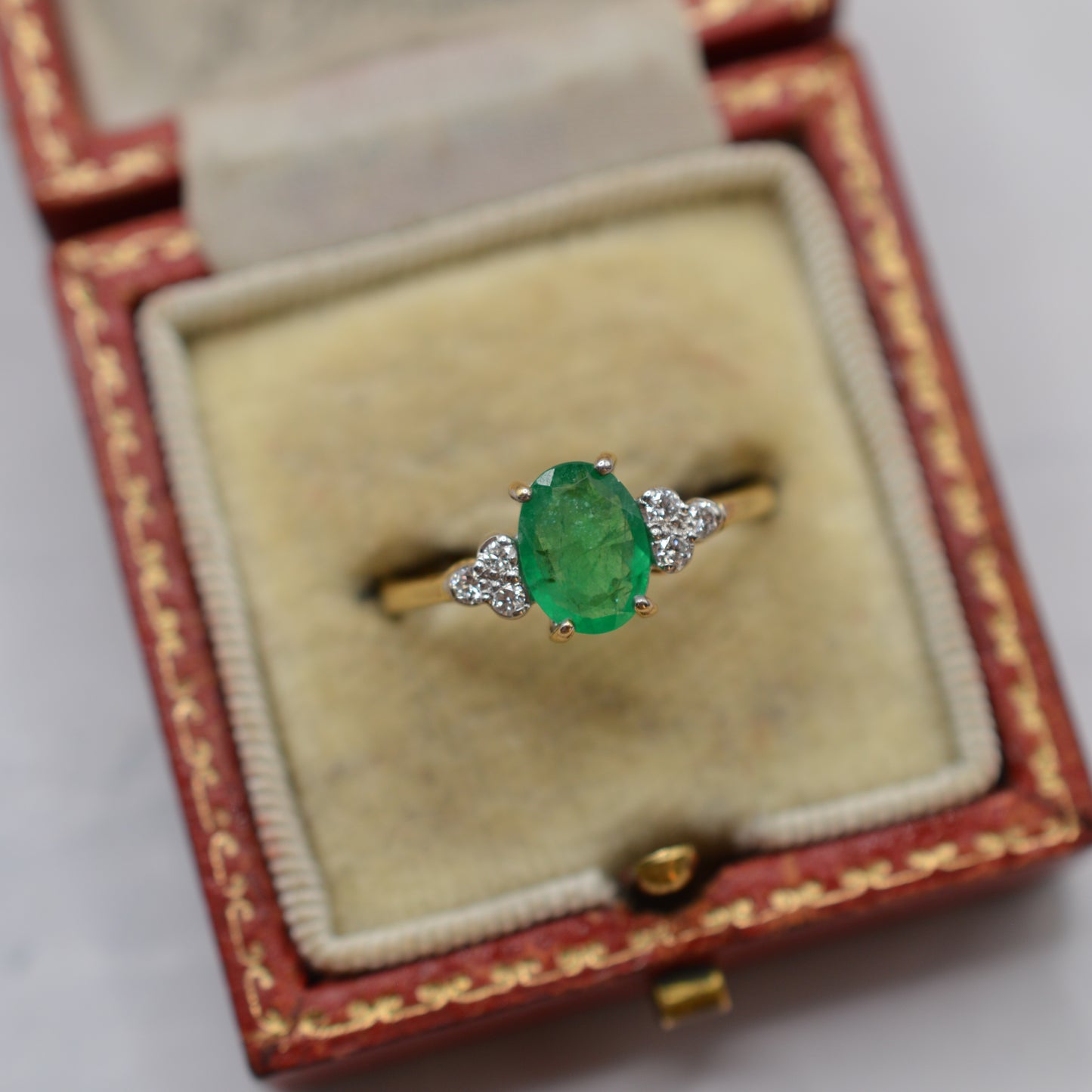 1990s 18ct Gold Emerald & Diamond Ring