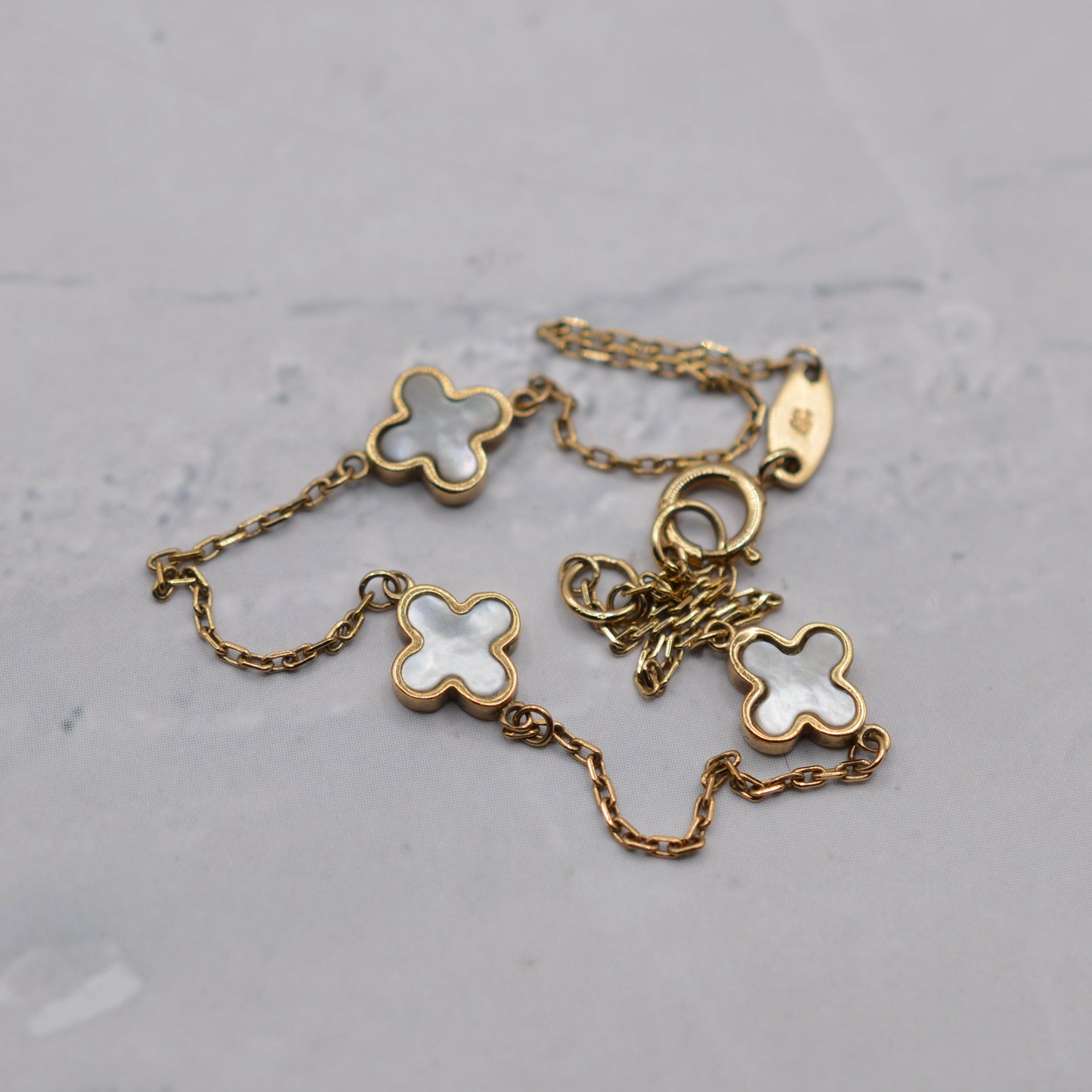 9ct Gold Mother-of-Pearl Clover Bracelet (7")