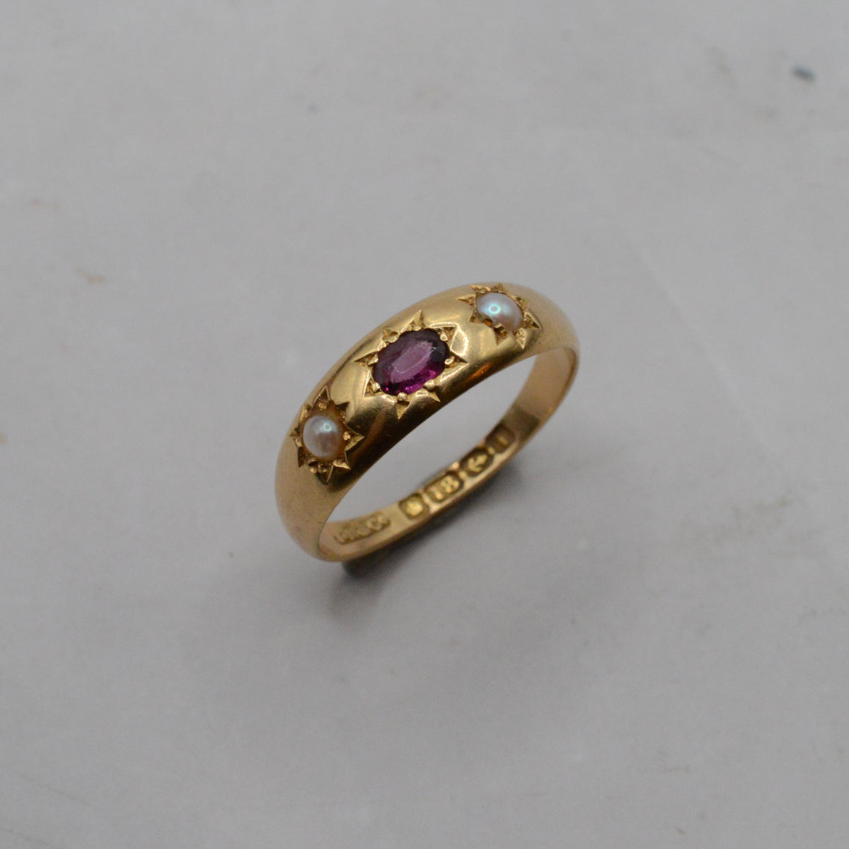 Edwardian Antique 18ct Gold Garnet & Pearl Starburst Gypsy Ring
