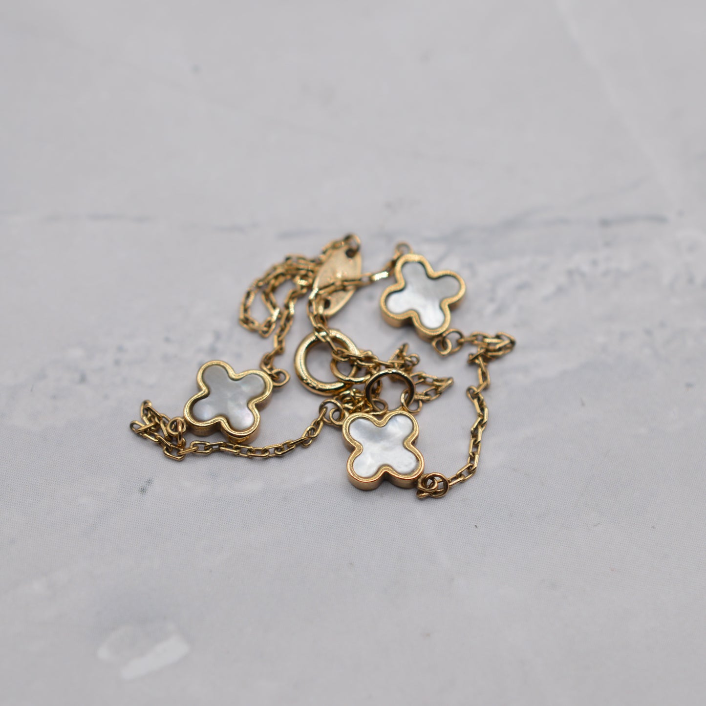 9ct Gold Mother-of-Pearl Clover Bracelet (7")