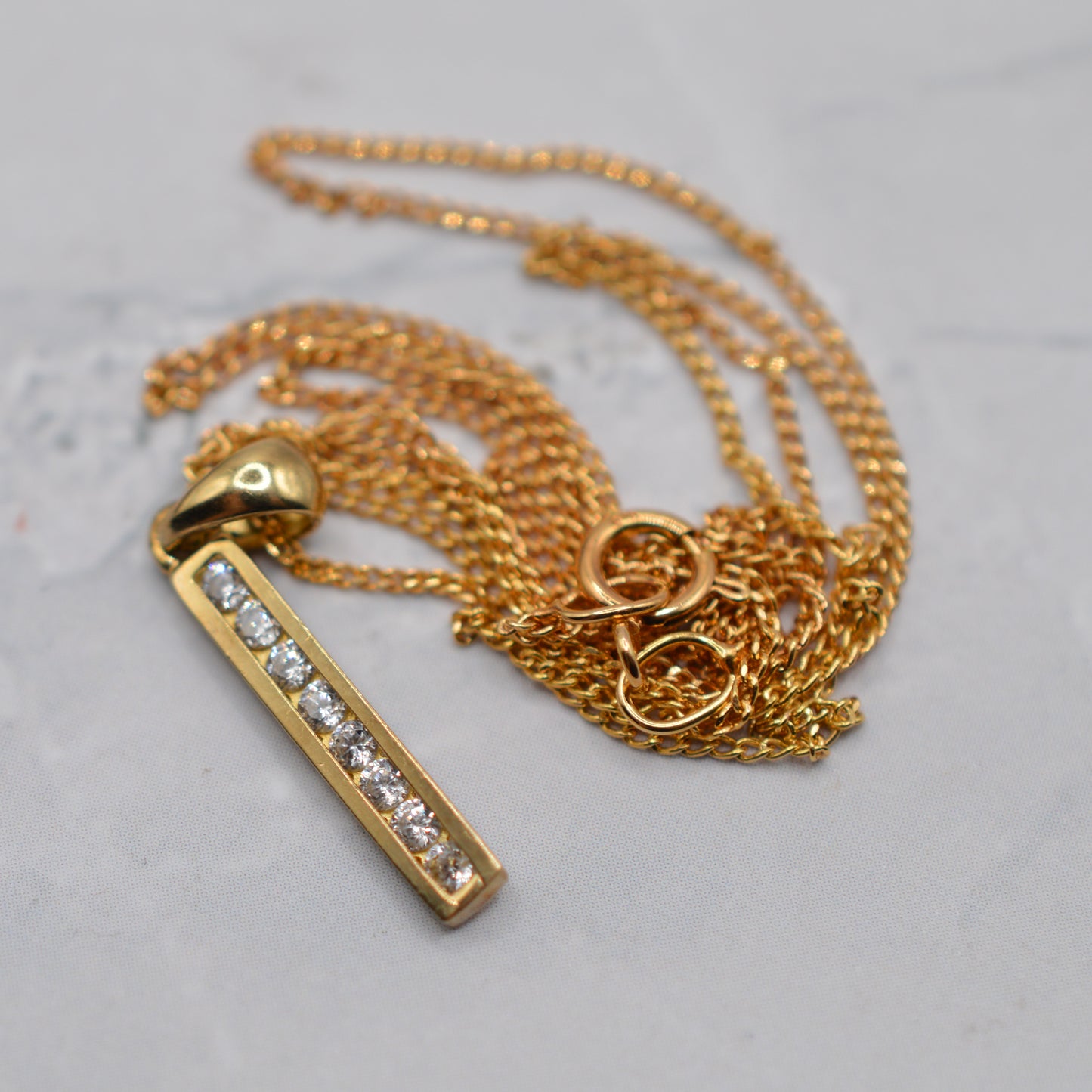 9ct Gold Cubic Zirconia Bar Pendant Necklace (18")