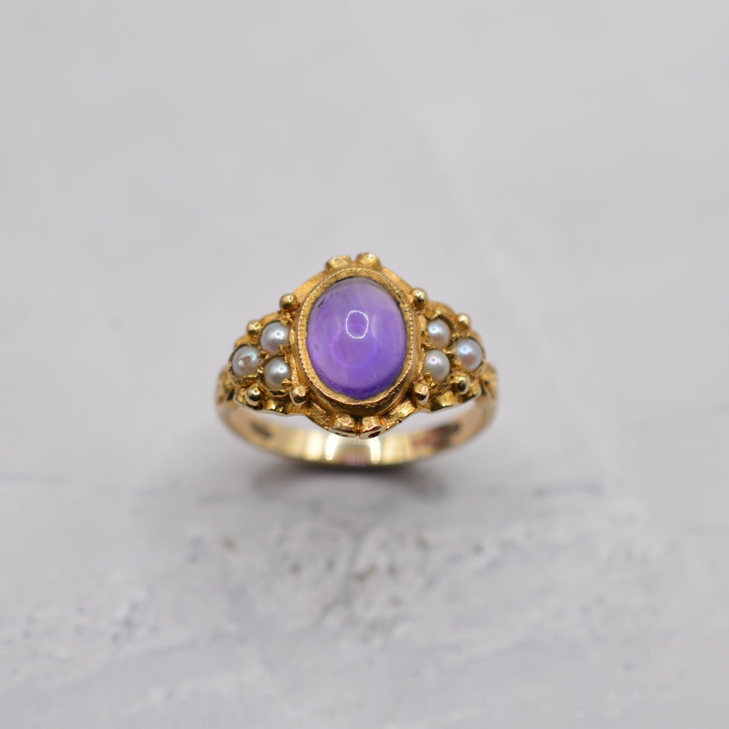 1960s Chunky Vintage 9ct Gold Amethyst & Pearl Ring