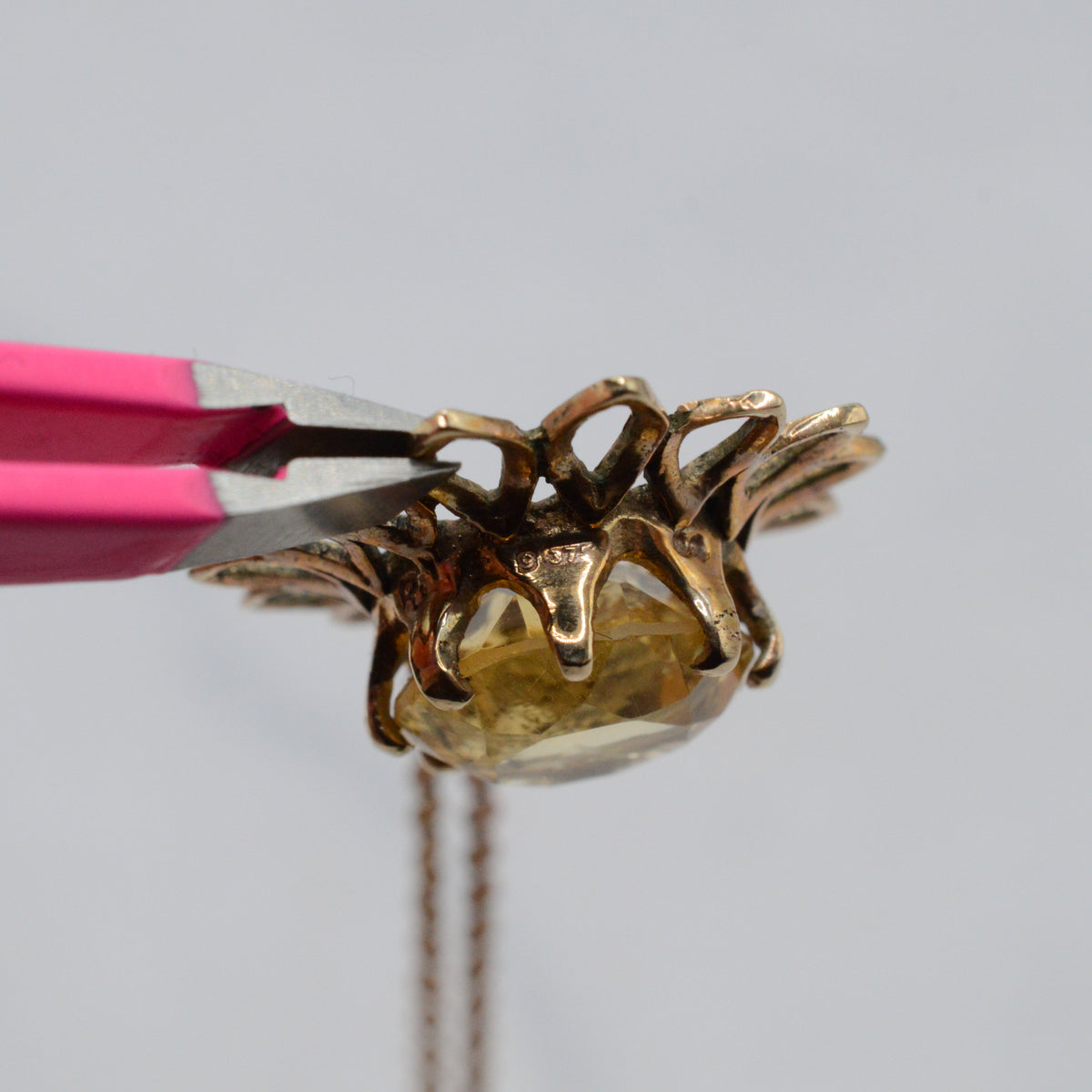 1970s Vintage 9ct Gold Citrine 'Sunflower' Pendant Necklace (17”)