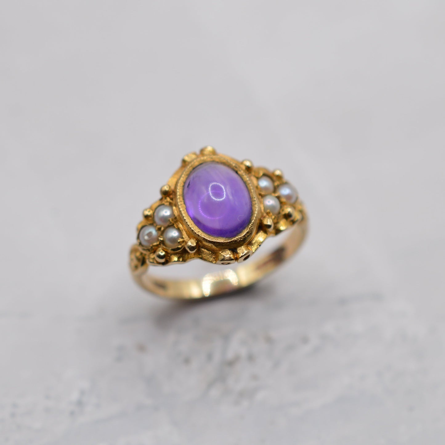 1960s Chunky Vintage 9ct Gold Amethyst & Pearl Ring