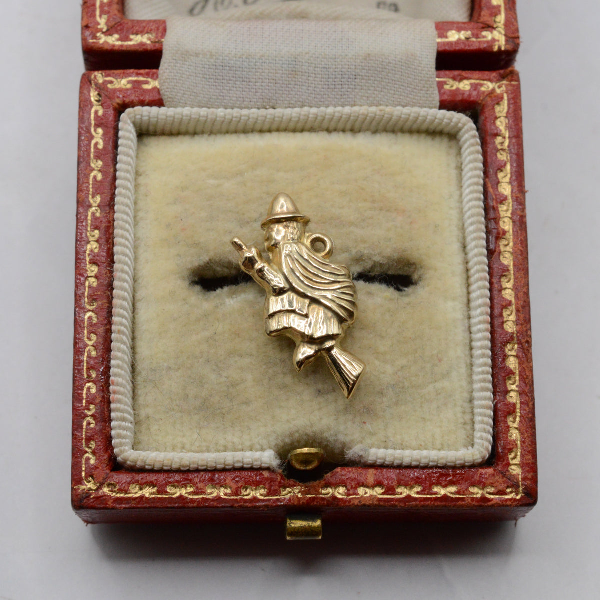 1970s Vintage 9ct Gold Witch & Broomstick Charm/Pendant