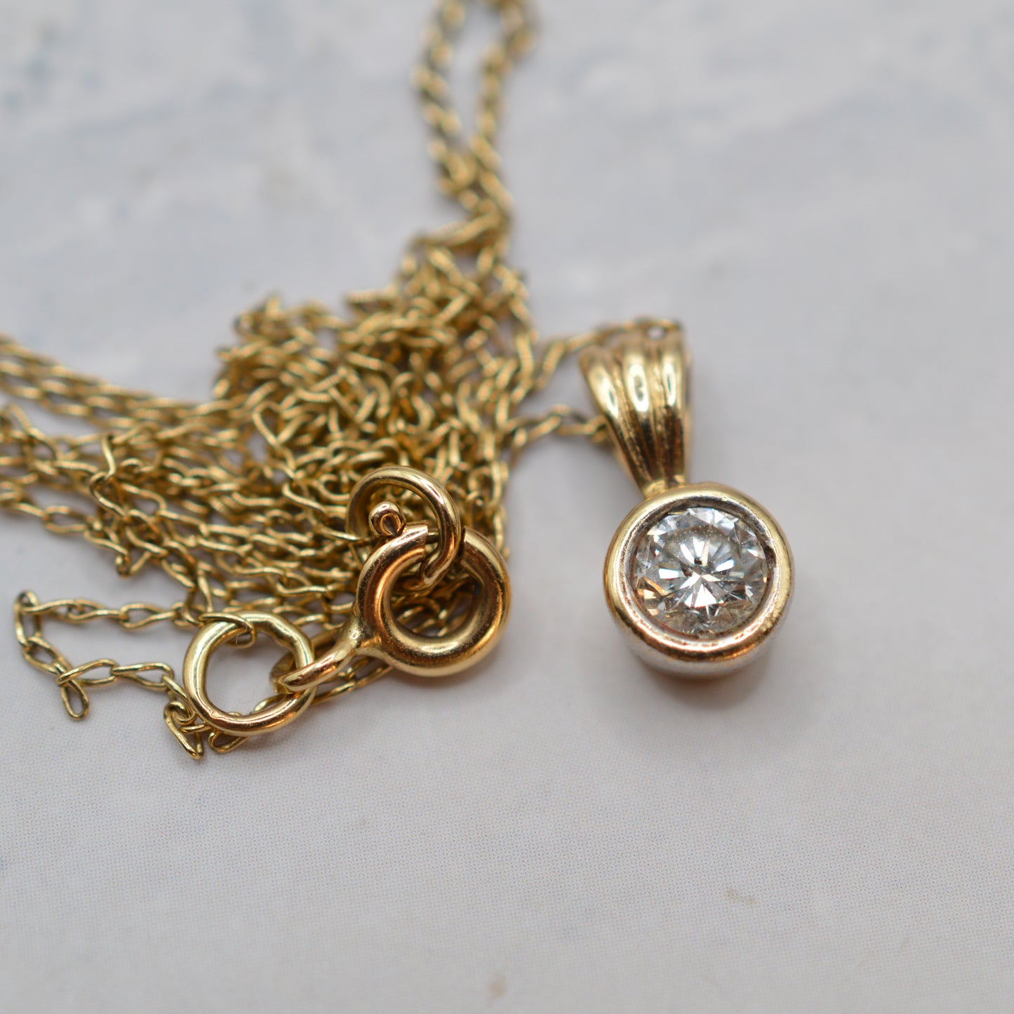 9ct Gold Diamond Pendant Necklace (20”)