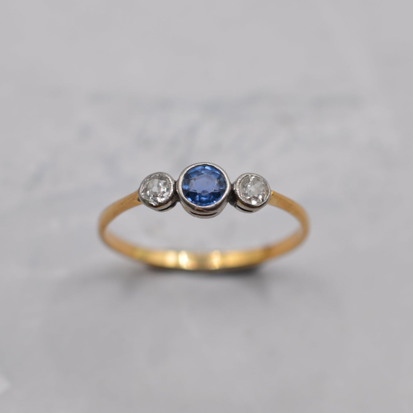 Antique 18ct Gold & Platinum Sapphire & Diamond Trilogy Ring