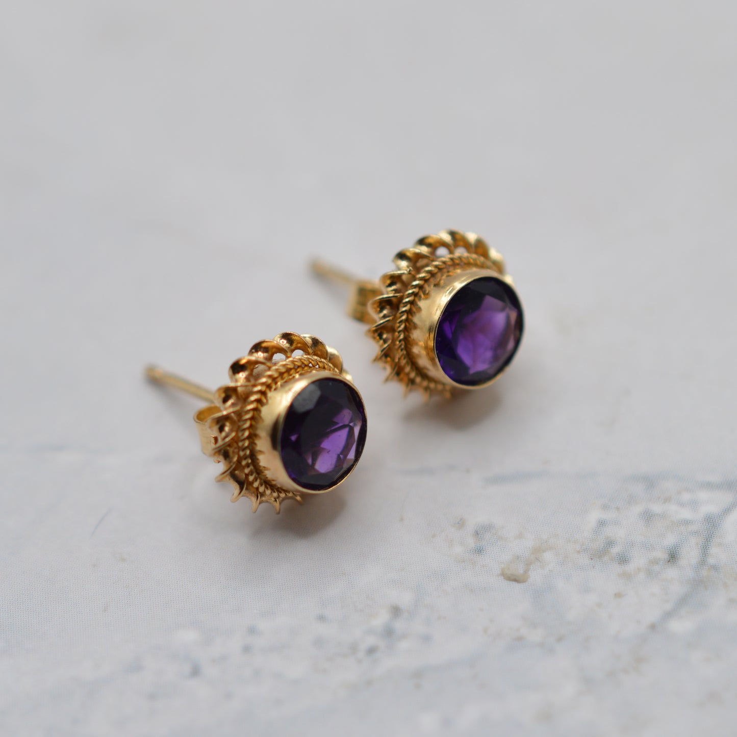 1980s 9ct Gold Amethyst Pendant Necklace & Stud Earrings Set