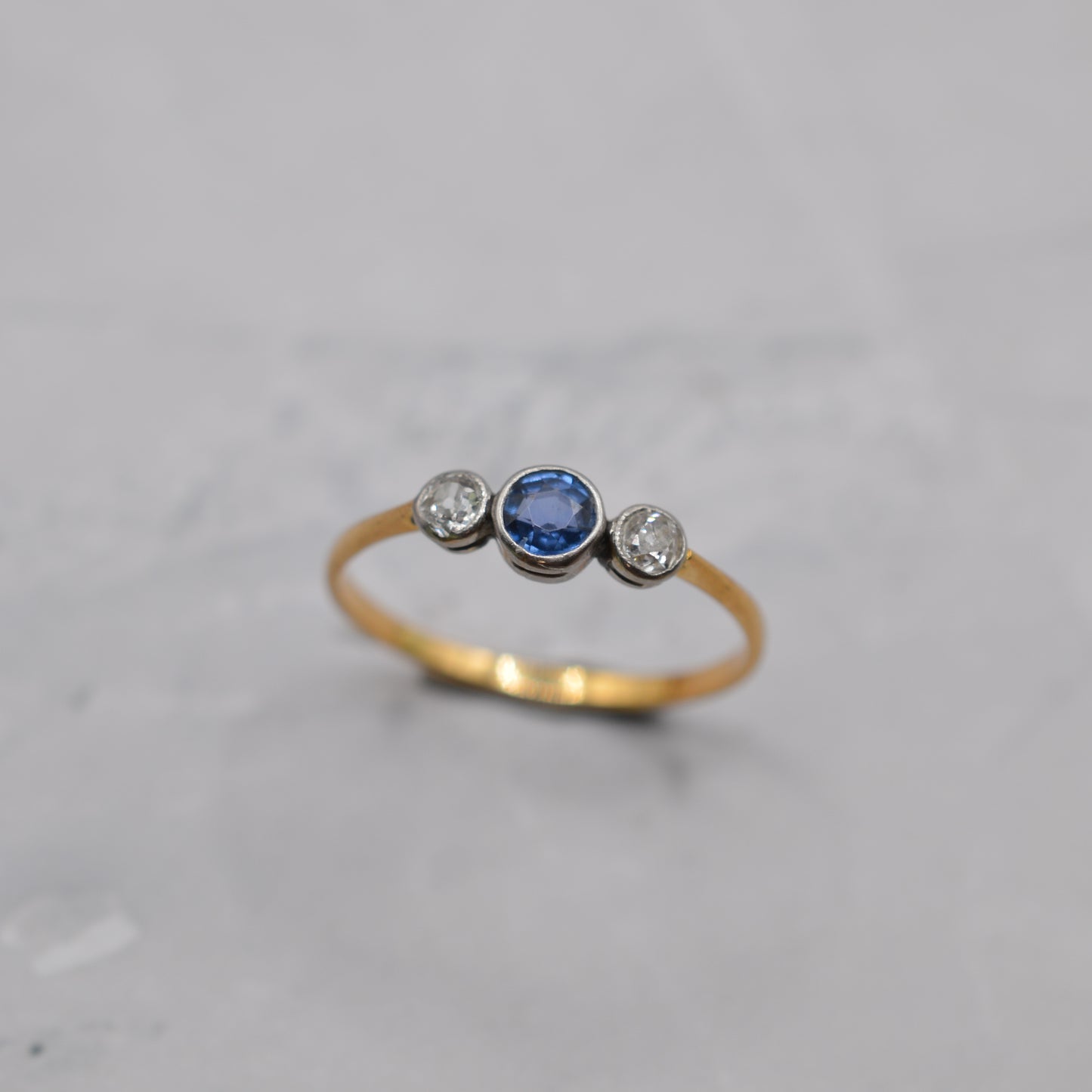 Antique 18ct Gold & Platinum Sapphire & Diamond Trilogy Ring