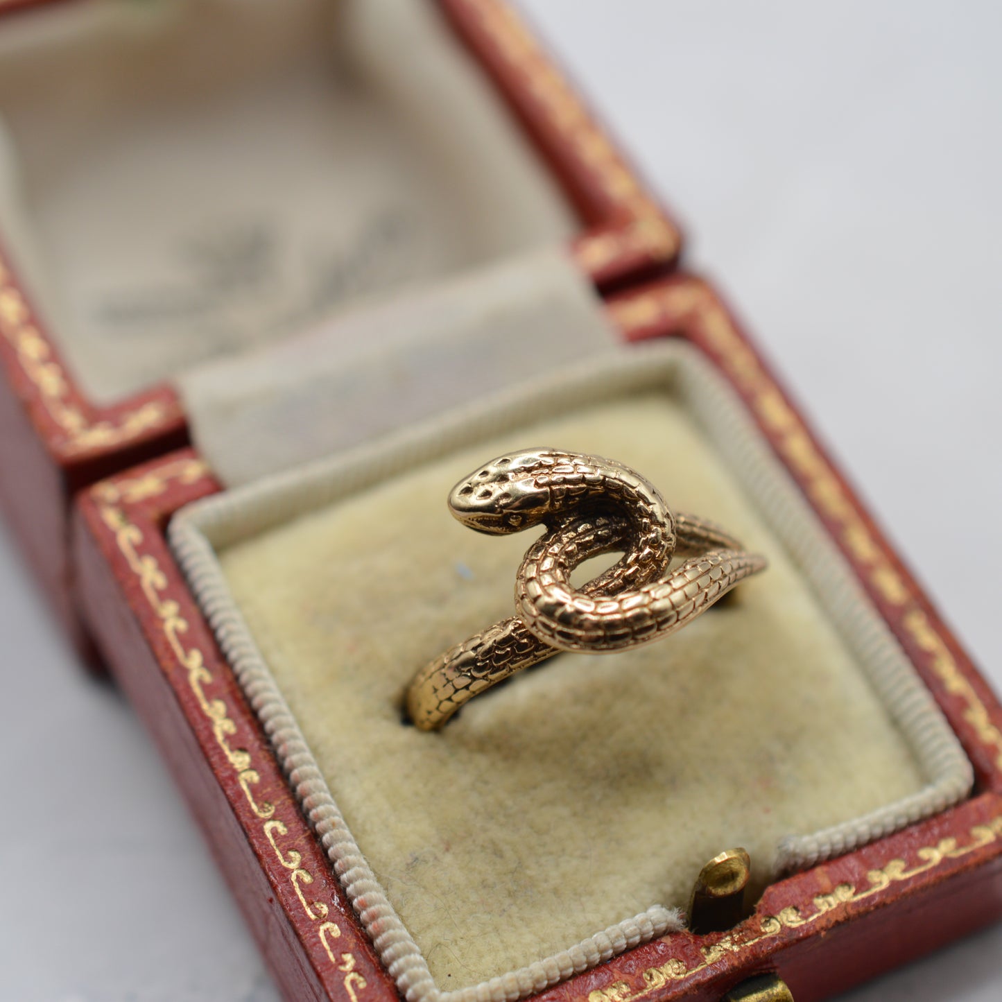 Chunky 9ct Gold Snake Ring