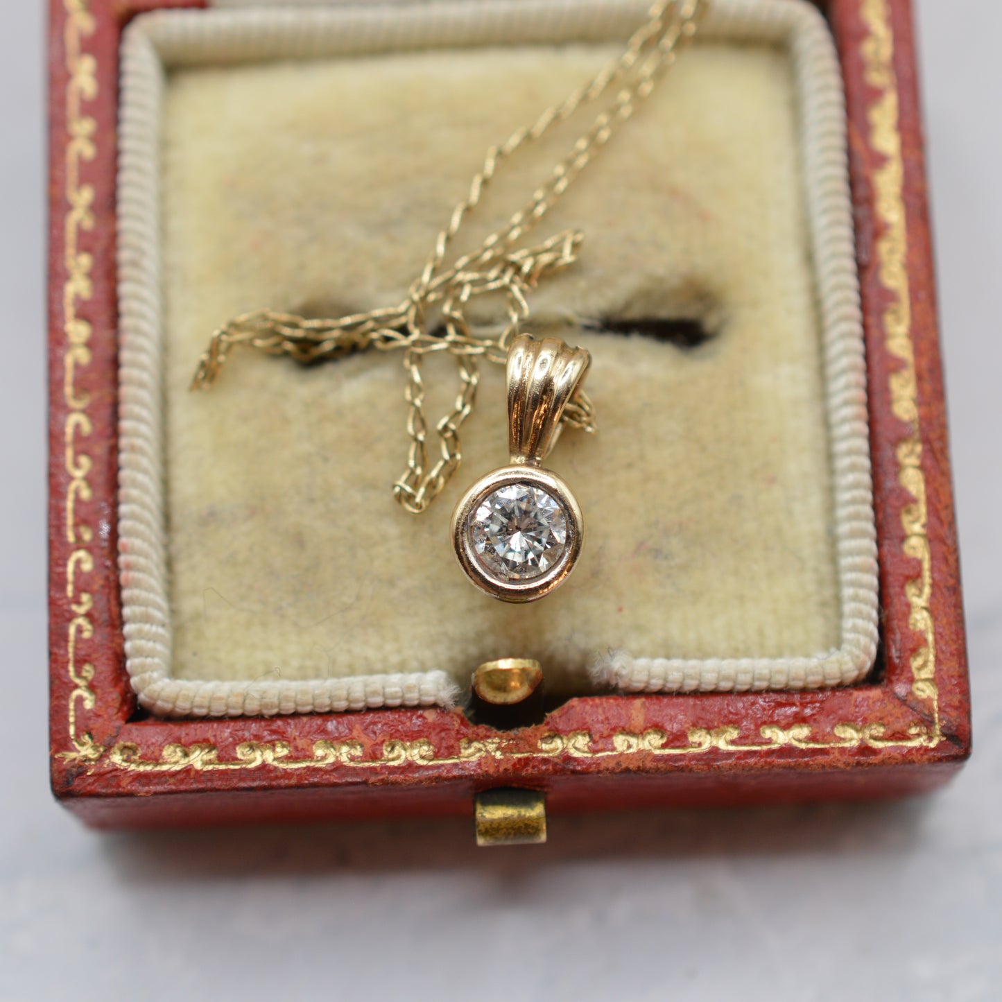 9ct Gold Diamond Pendant Necklace (20”)