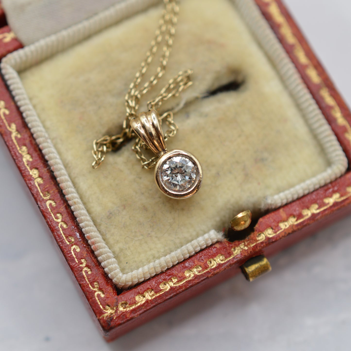 9ct Gold Diamond Pendant Necklace (20”)