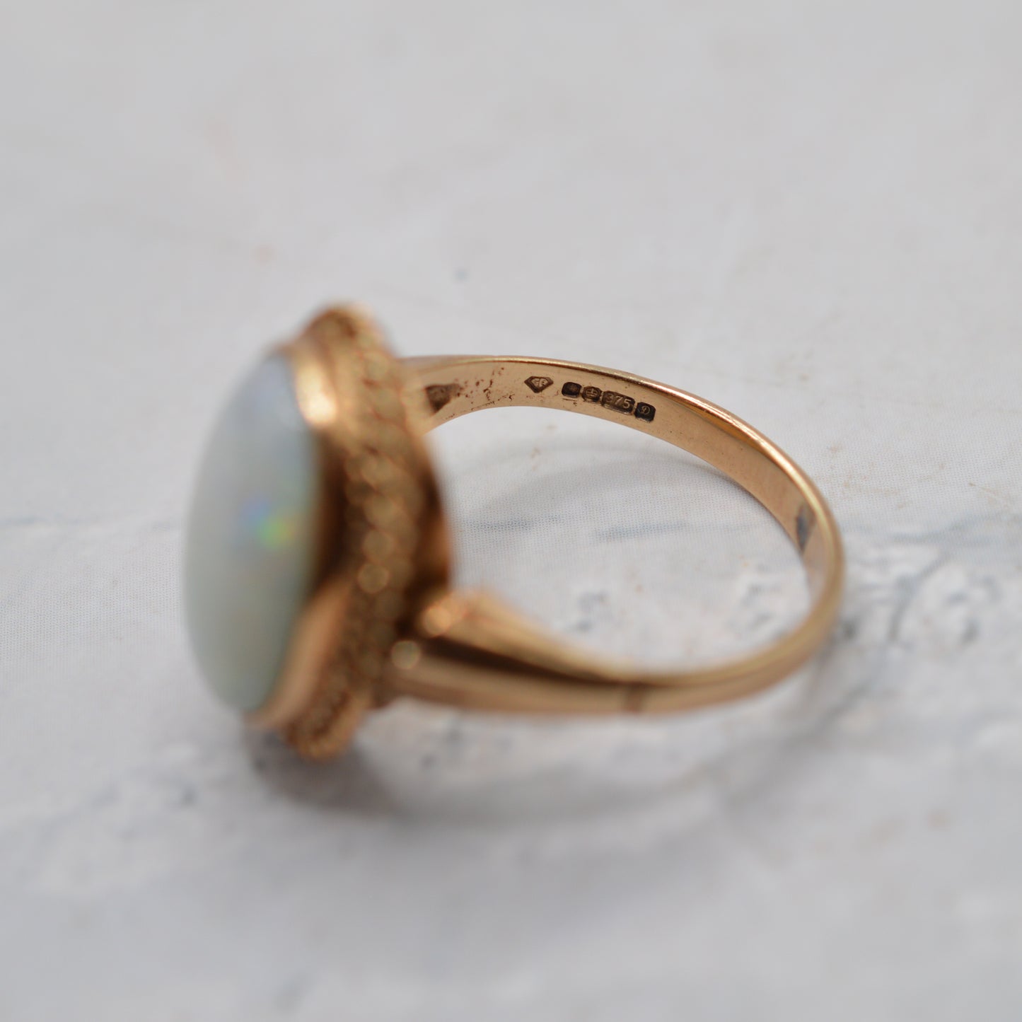 Chunky 1970s Vintage 9ct Gold Opal Solitaire Ring