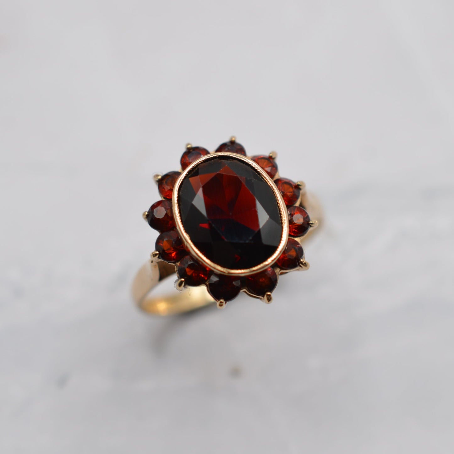 1970s Vintage 9ct Gold Large Garnet Cluster Ring