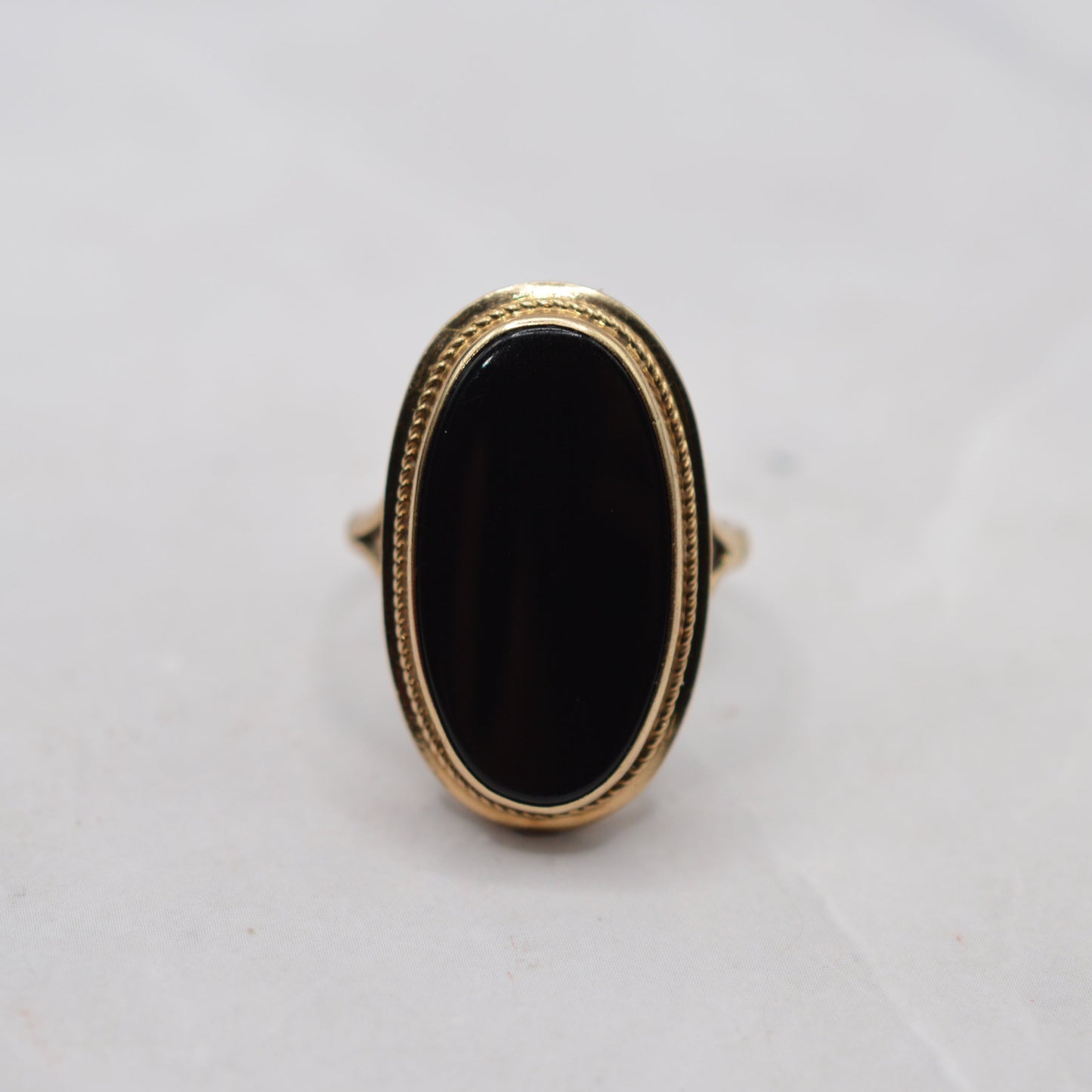 Chunky 9ct Gold Black Onyx Signet Ring