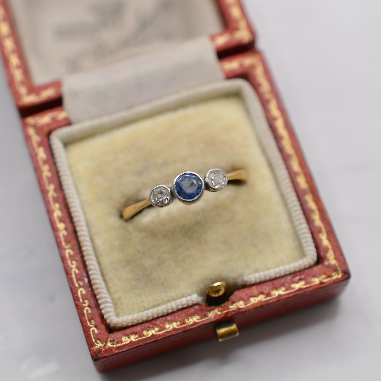 Antique 18ct Gold & Platinum Sapphire & Diamond Trilogy Ring
