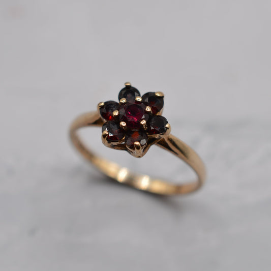 1970s Vintage 9ct Gold Garnet Floral Cluster Ring