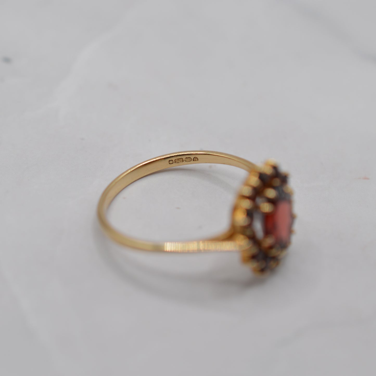 9ct Gold Garnet Cluster Ring