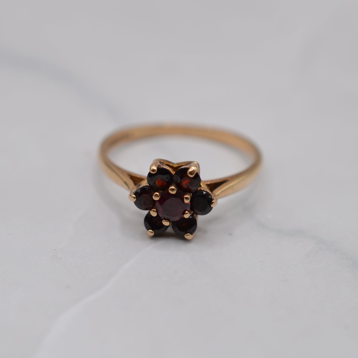 1970s Vintage 9ct Gold Garnet Floral Cluster Ring