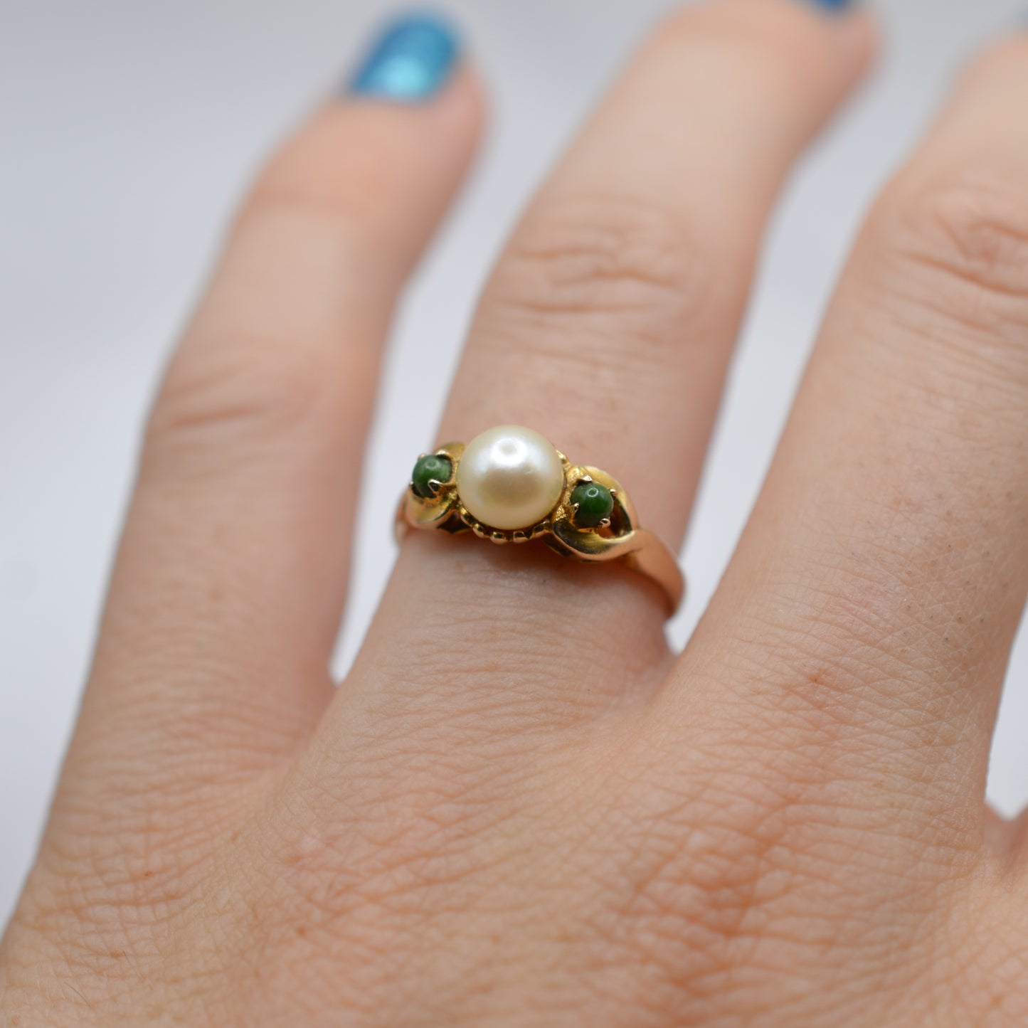 1960s Vintage 9ct Gold Pearl & Jade Trilogy Ring