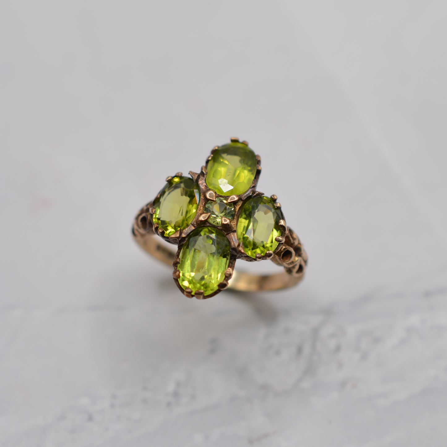 1970s Vintage 9ct Gold Peridot Cluster Ring