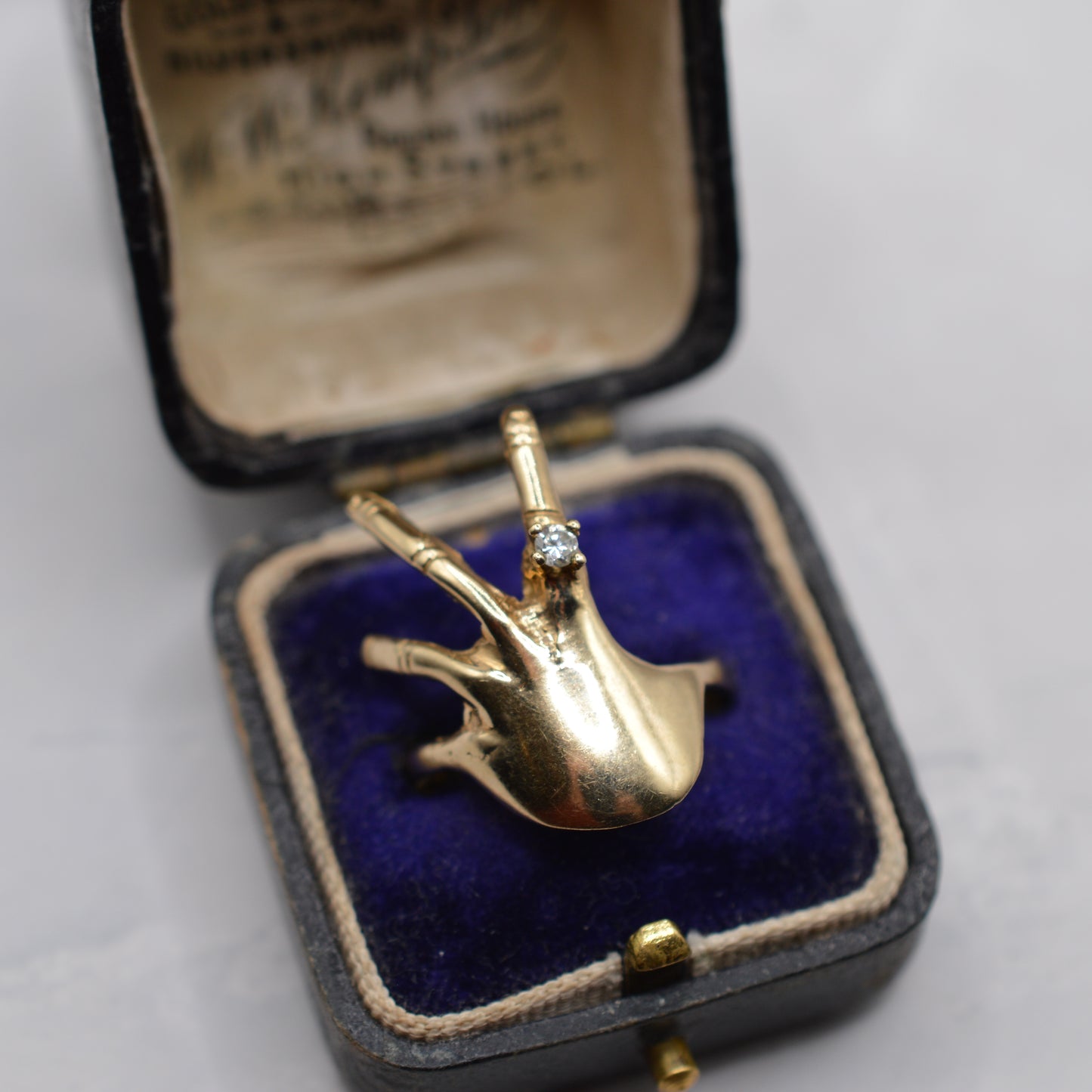 Chunky Y2K 9ct Gold Hand Statement Ring