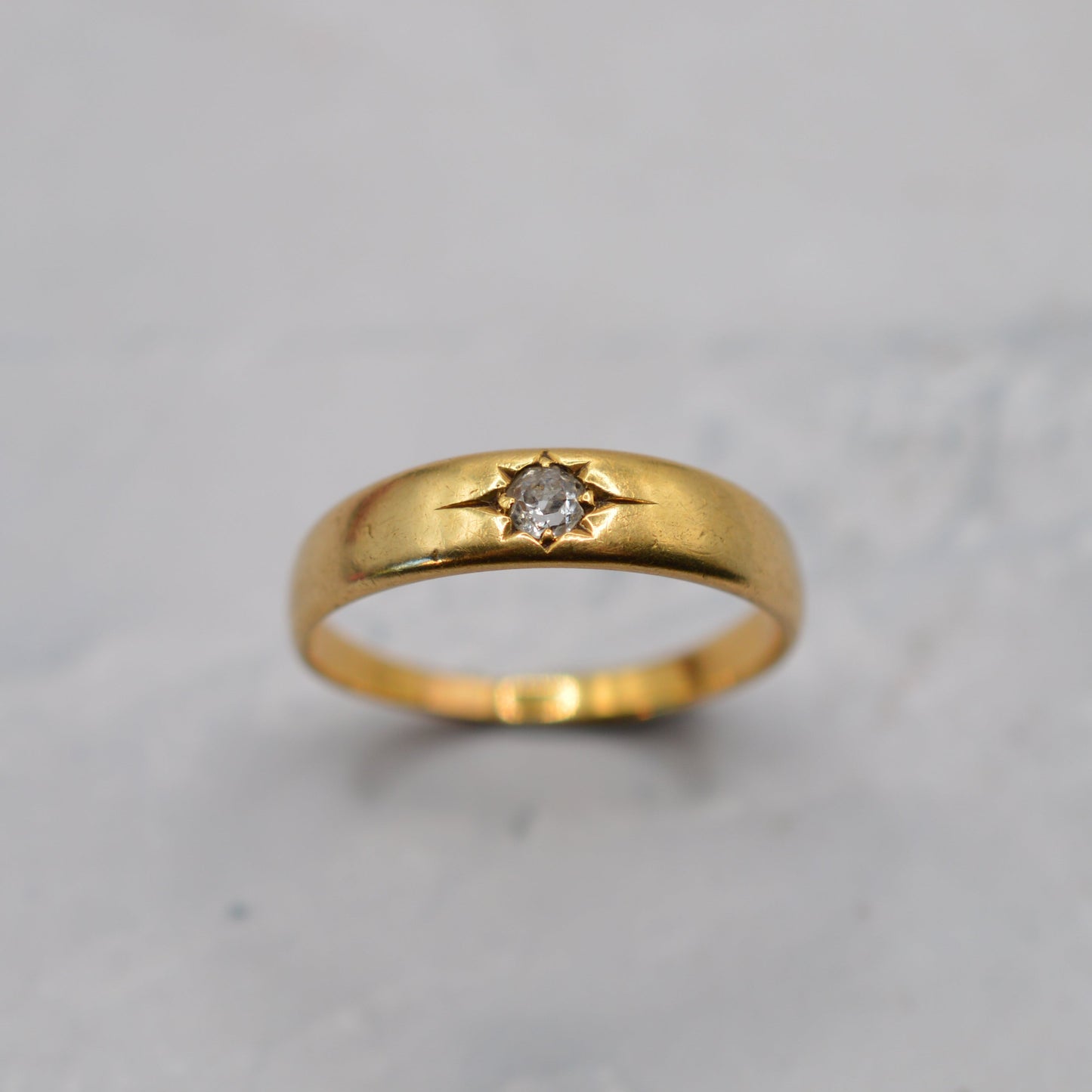 Antique 18ct Gold Diamond Solitaire Gypsy Ring