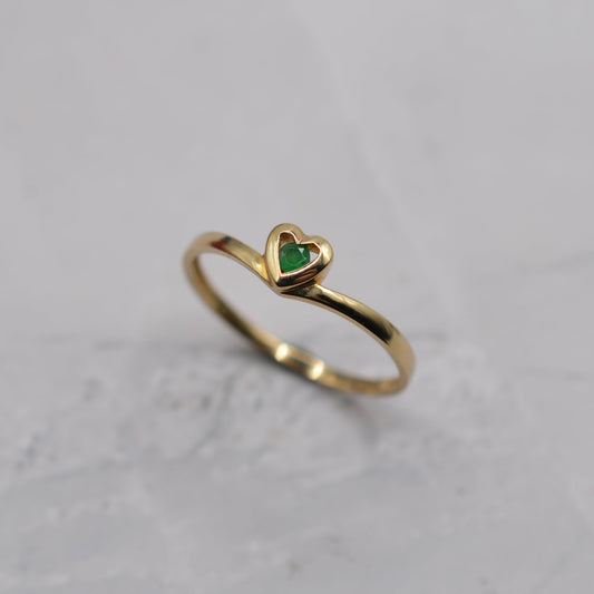 9ct Gold Emerald Heart Ring