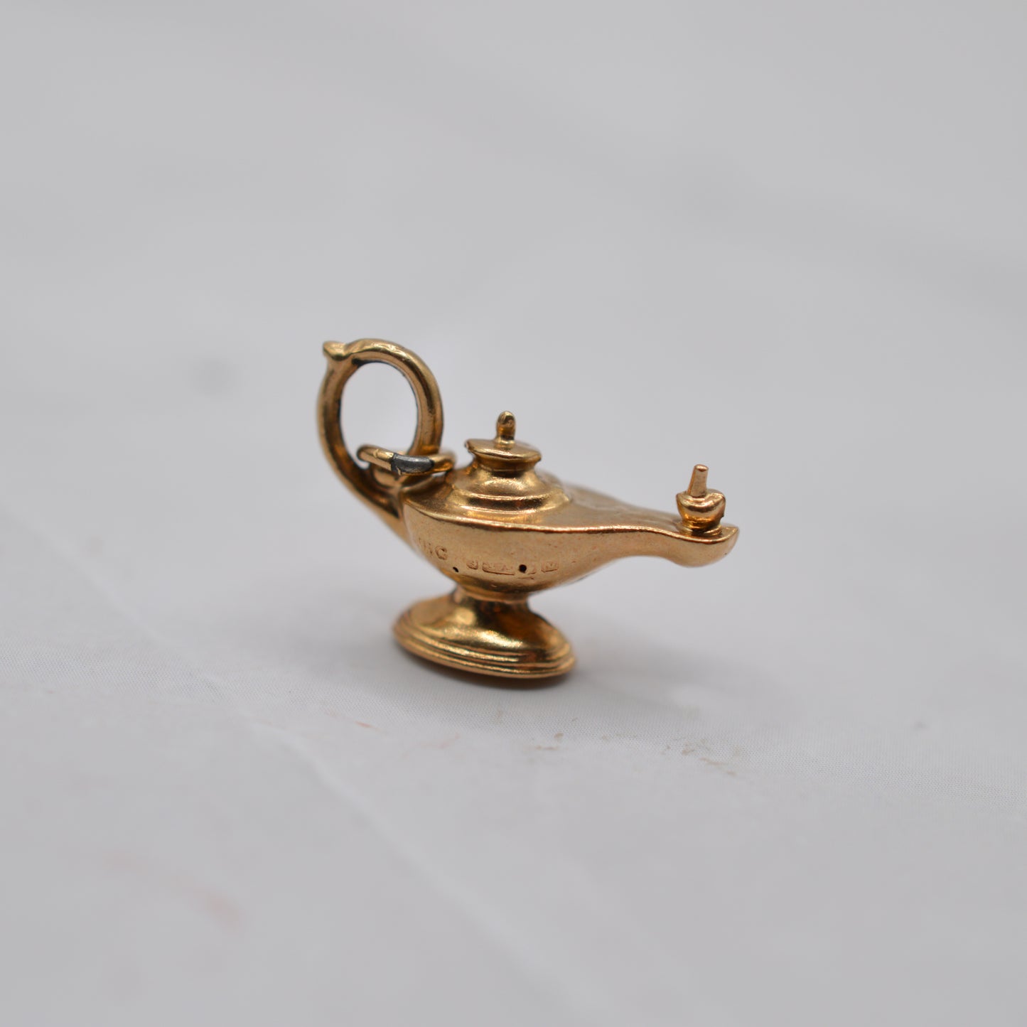 1960s Vintage 9ct Gold Genie Lamp Charm