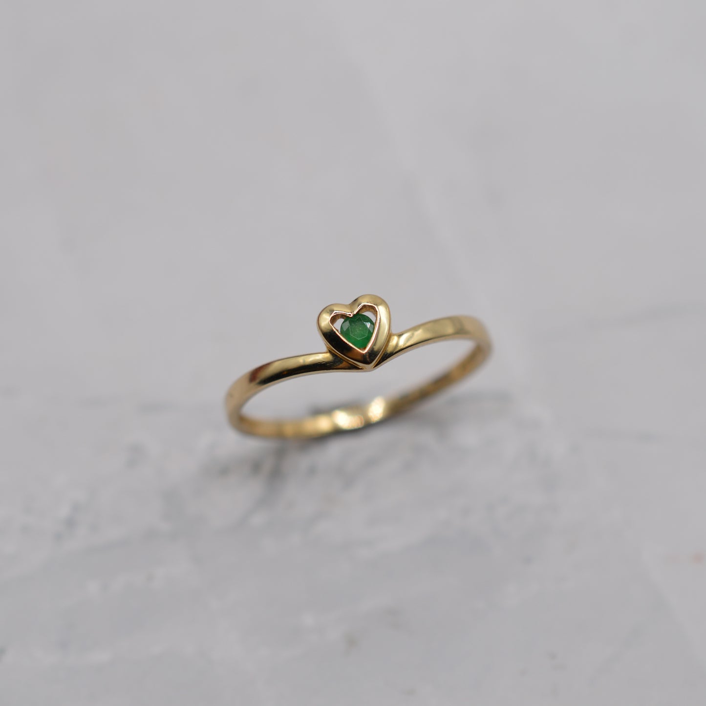 9ct Gold Emerald Heart Ring