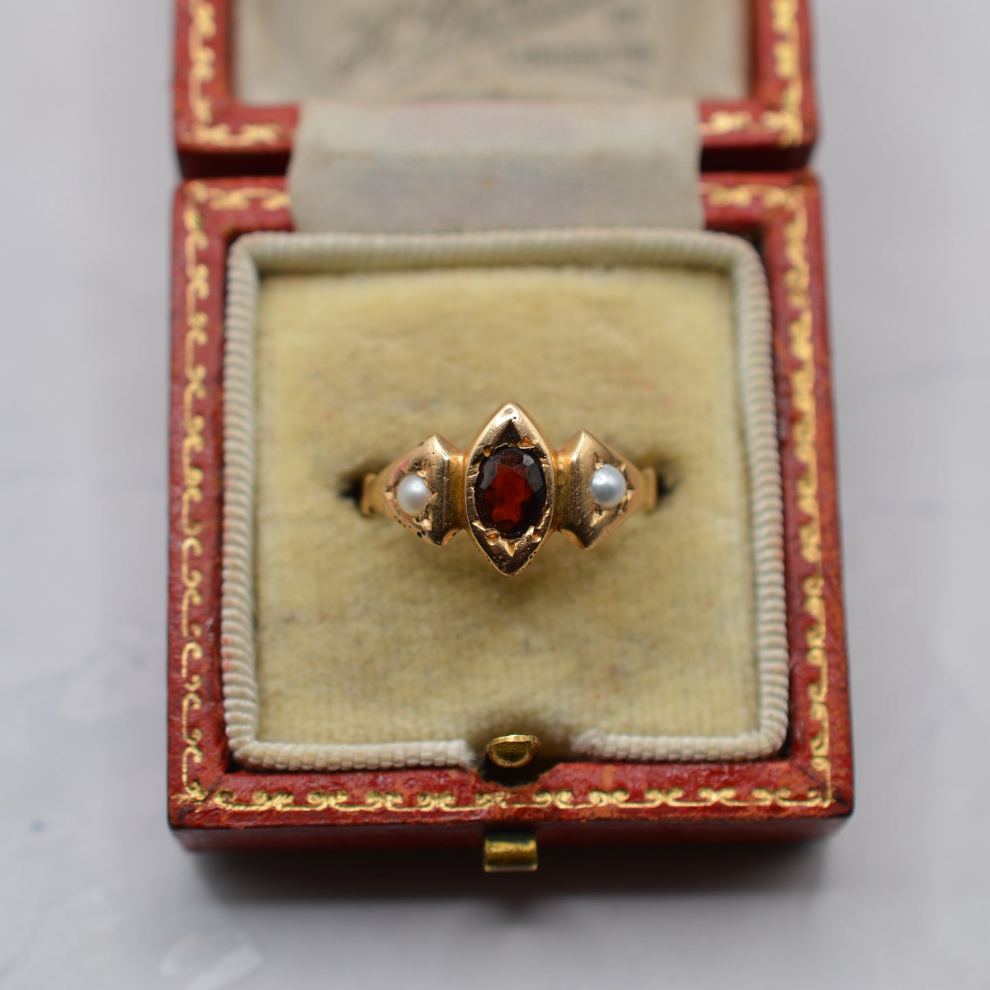 Antique 15ct Gold Garnet & Pearl Ring