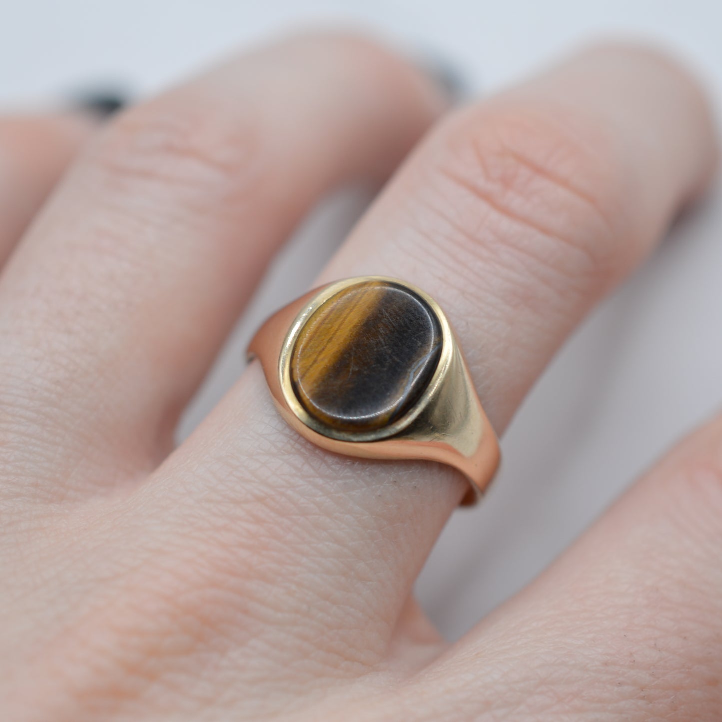 Chunky 1980s 9ct Gold Tiger’s Eye Signet Ring