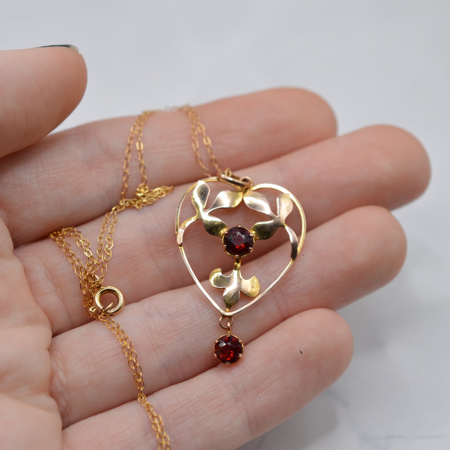 Antique Art Nouveau 9ct Gold Garnet Heart Pendant Necklace